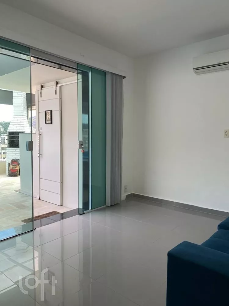 Apartamento à venda com 3 quartos, 157m² - Foto 4