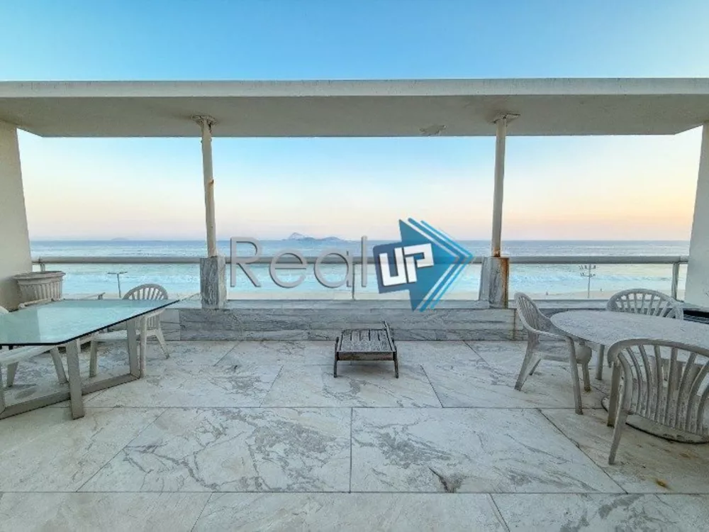 Cobertura, 4 quartos, 258 m² - Foto 2