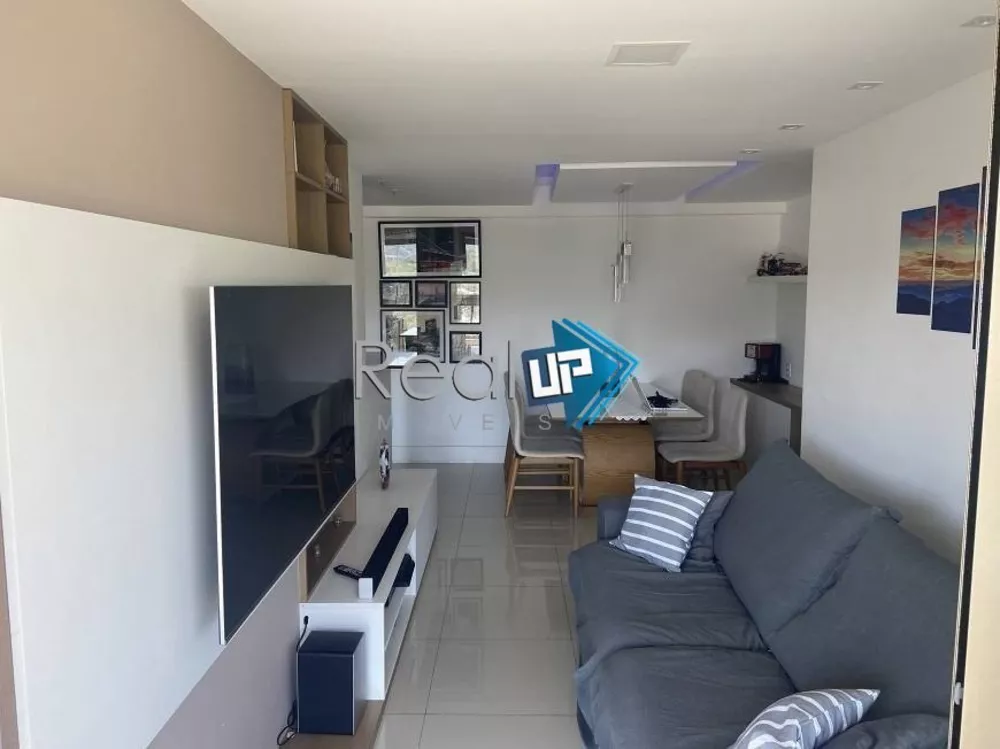 Apartamento à venda com 3 quartos, 82m² - Foto 2