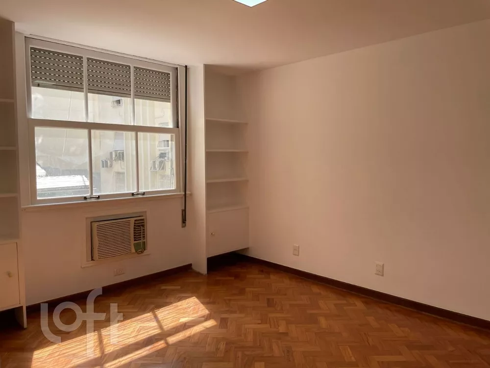 Apartamento à venda com 4 quartos, 248m² - Foto 1