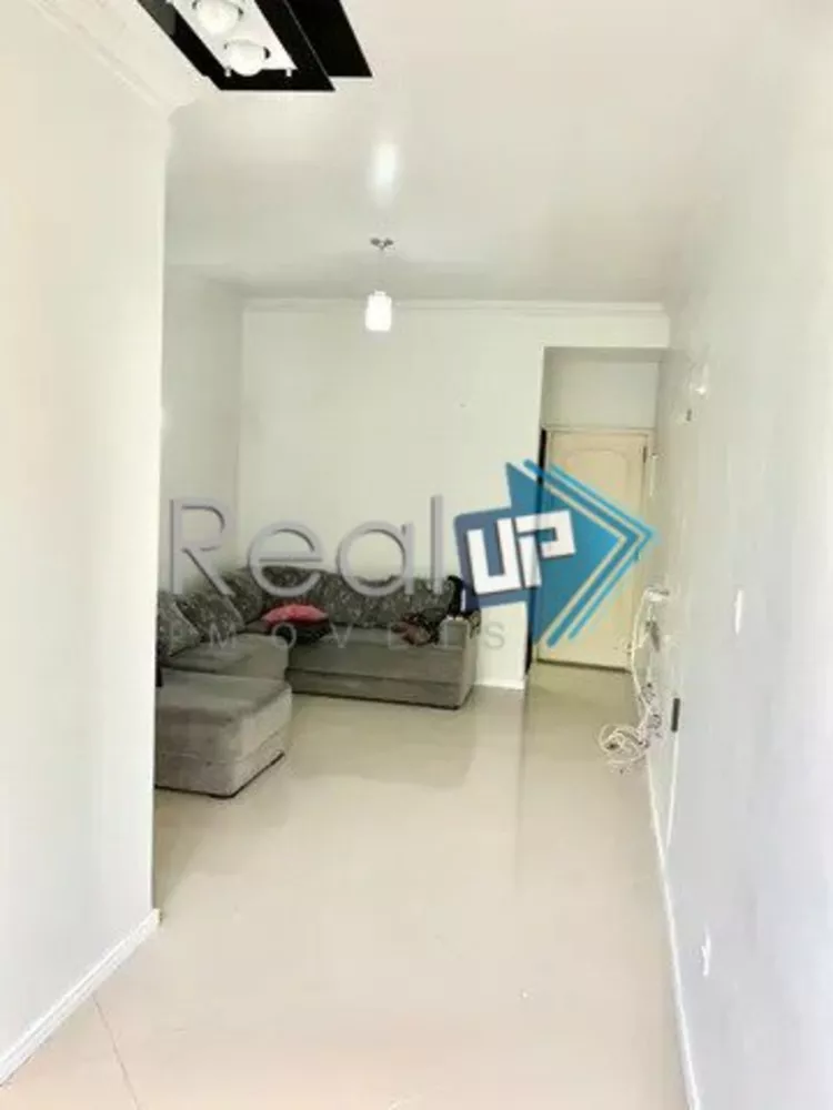 Apartamento à venda com 3 quartos, 81m² - Foto 3