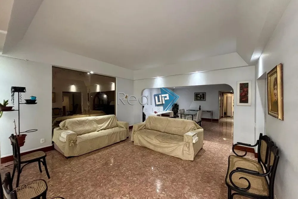 Apartamento, 3 quartos, 243 m² - Foto 1