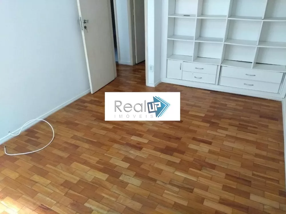 Apartamento à venda com 3 quartos, 130m² - Foto 13