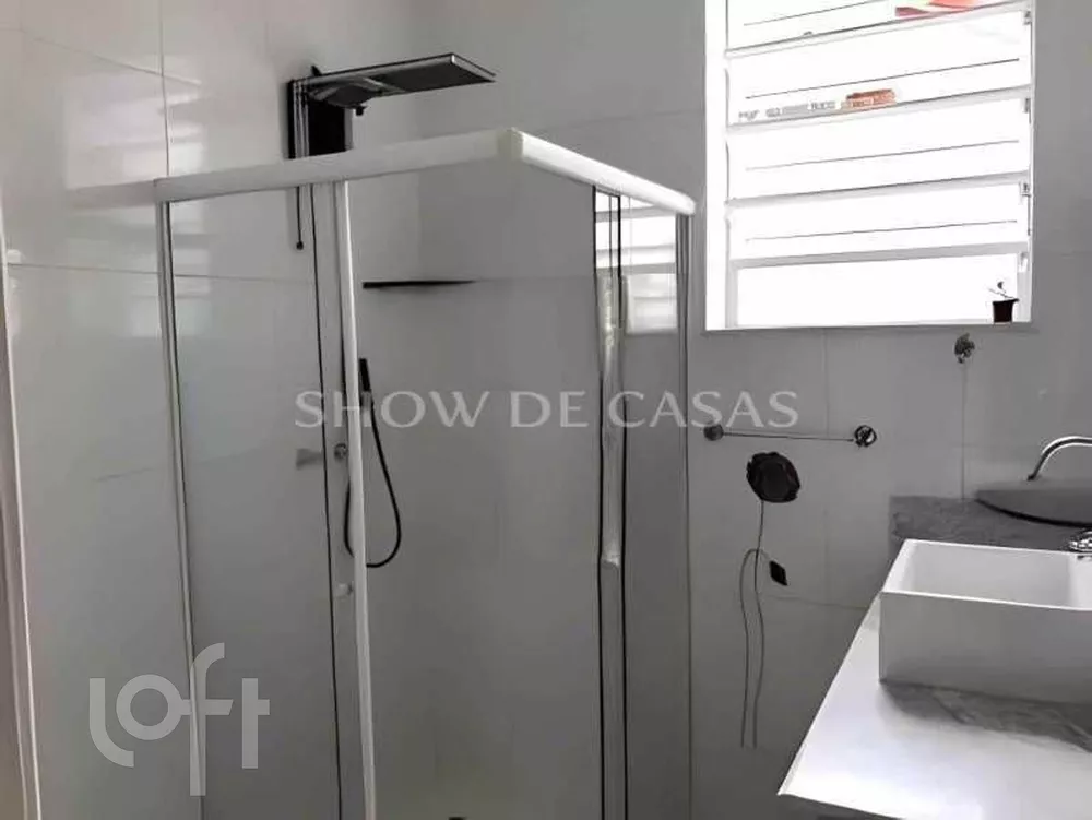 Casa à venda com 2 quartos, 200m² - Foto 4