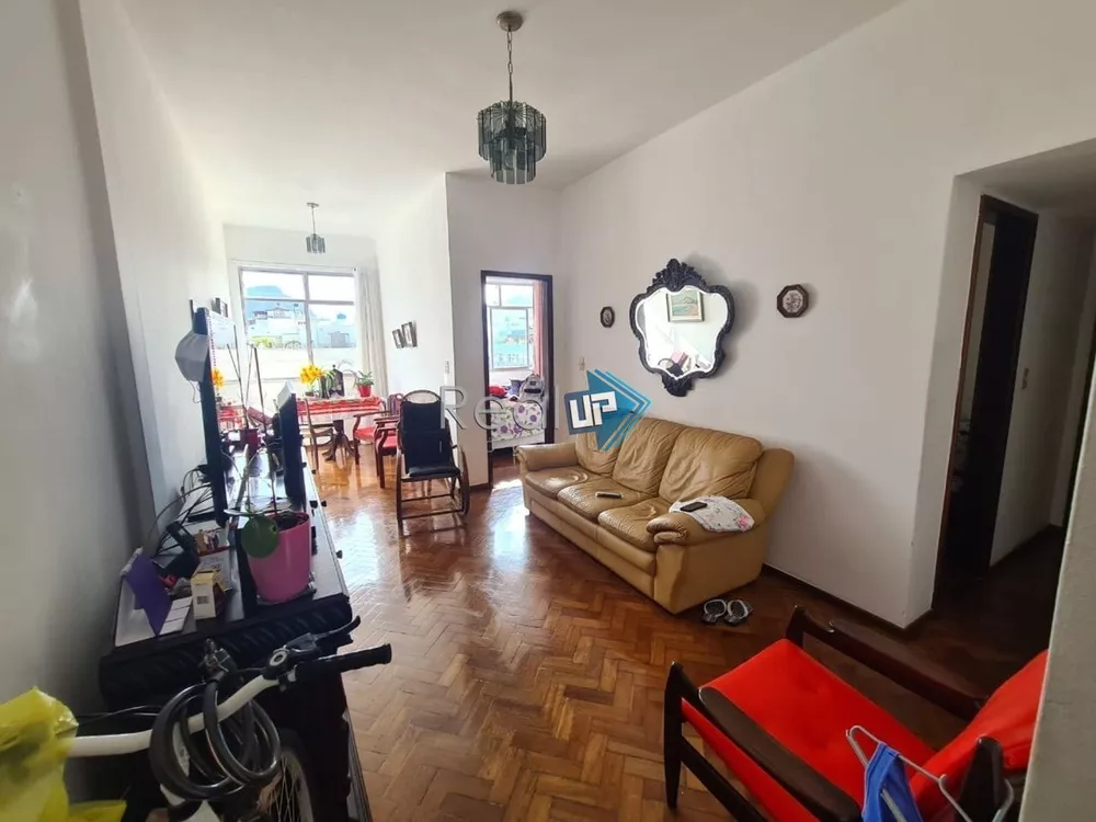 Apartamento à venda com 3 quartos, 56m² - Foto 2