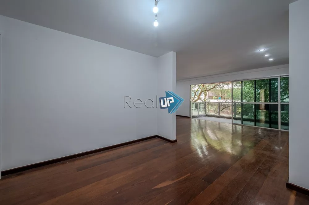 Apartamento à venda com 3 quartos, 139m² - Foto 4