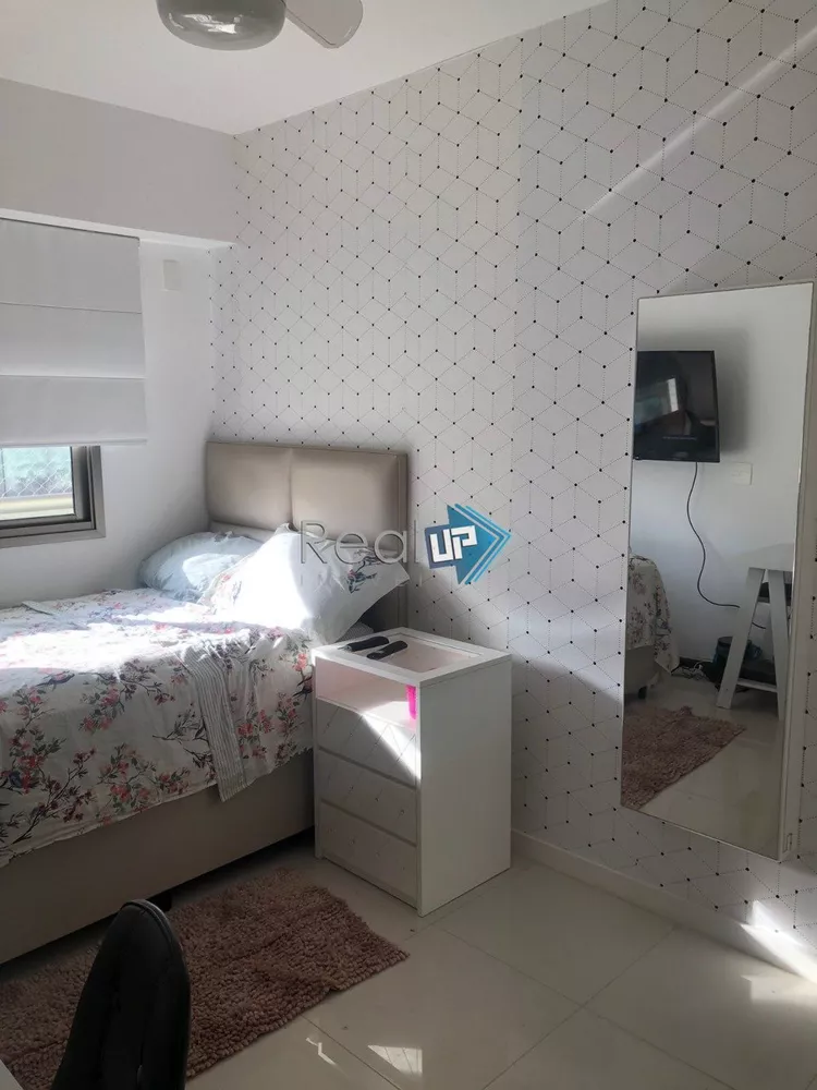 Apartamento à venda com 3 quartos, 95m² - Foto 3