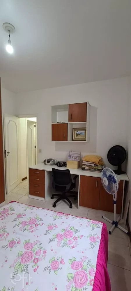 Apartamento à venda com 2 quartos, 78m² - Foto 4