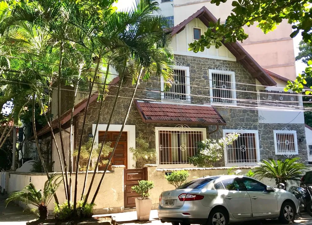 Casa, 3 quartos, 260 m² - Foto 1