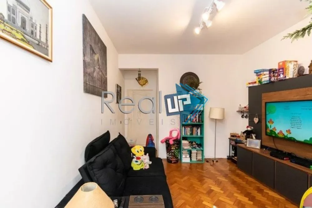 Apartamento à venda com 2 quartos, 63m² - Foto 2