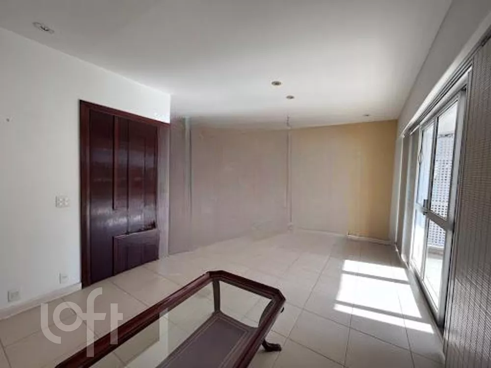 Apartamento à venda com 3 quartos, 160m² - Foto 7