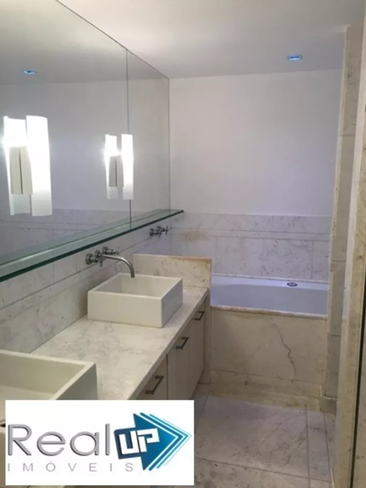 Apartamento, 3 quartos, 201 m² - Foto 1