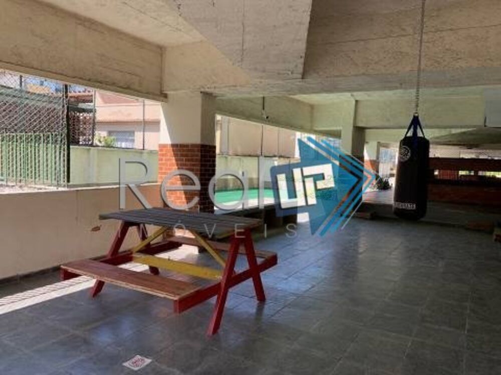 Apartamento à venda com 2 quartos, 118m² - Foto 4