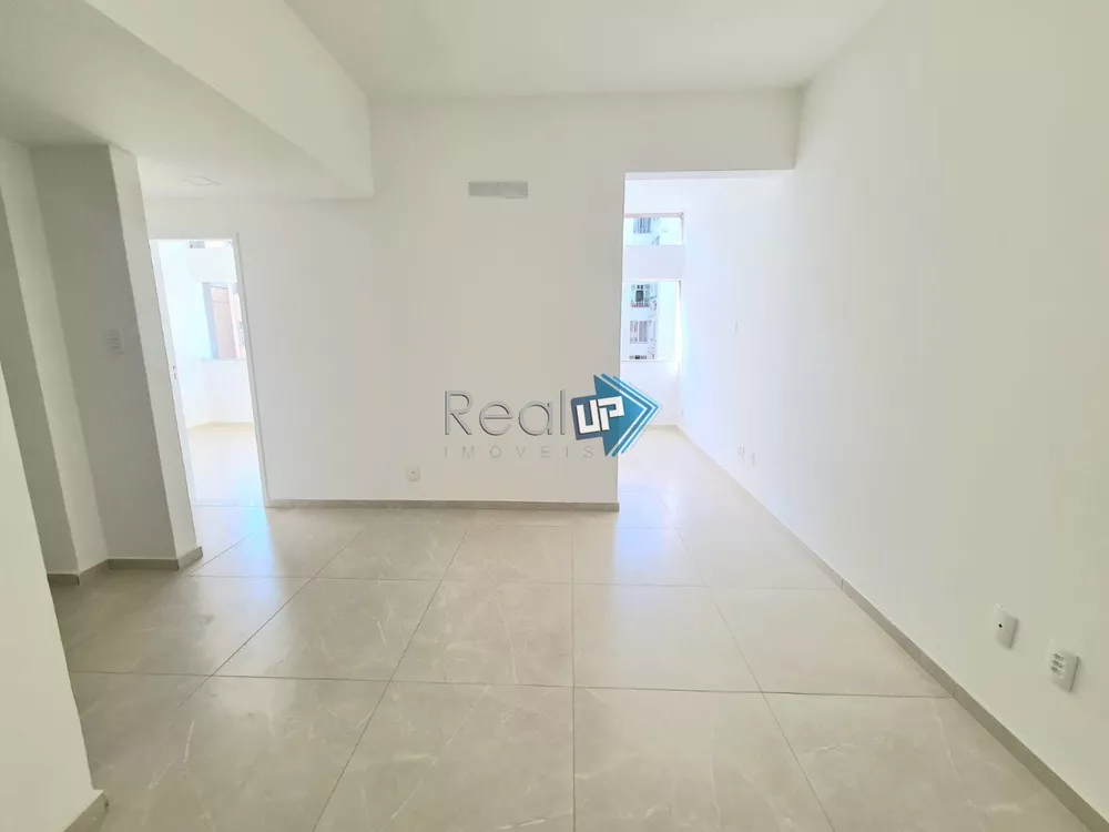 Apartamento à venda com 2 quartos, 55m² - Foto 3