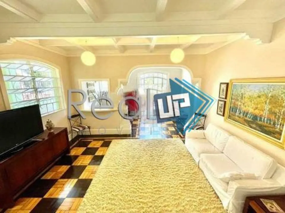 Casa, 4 quartos, 221 m² - Foto 2