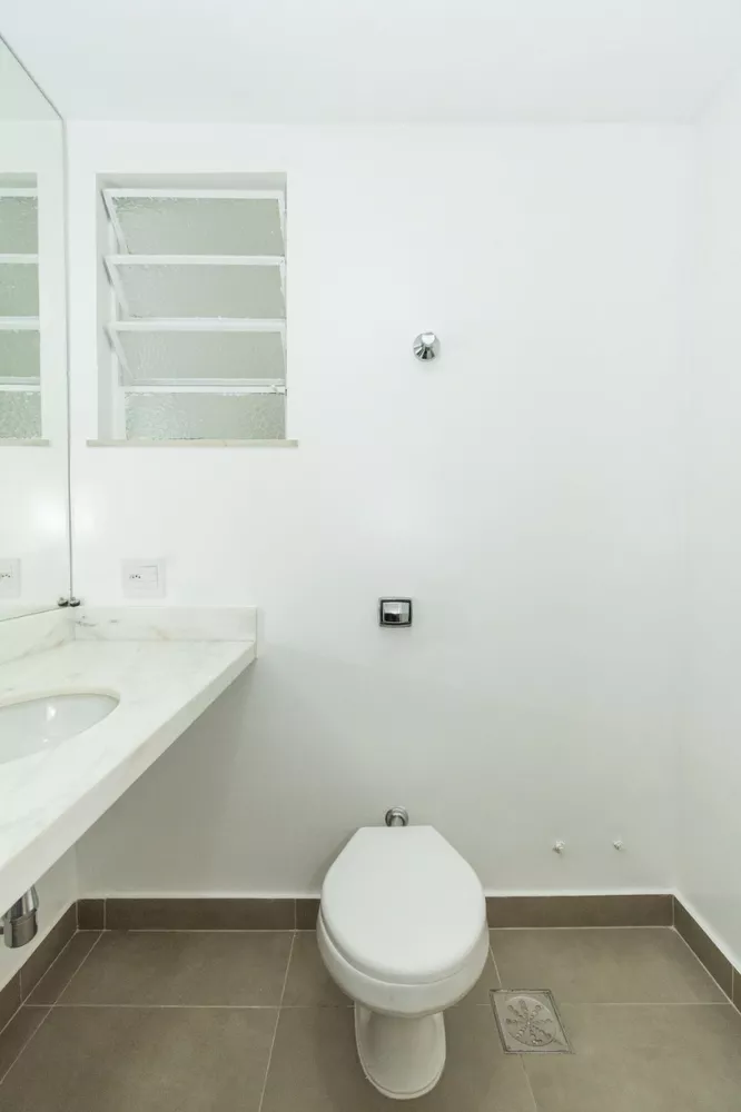 Apartamento à venda com 3 quartos, 146m² - Foto 3