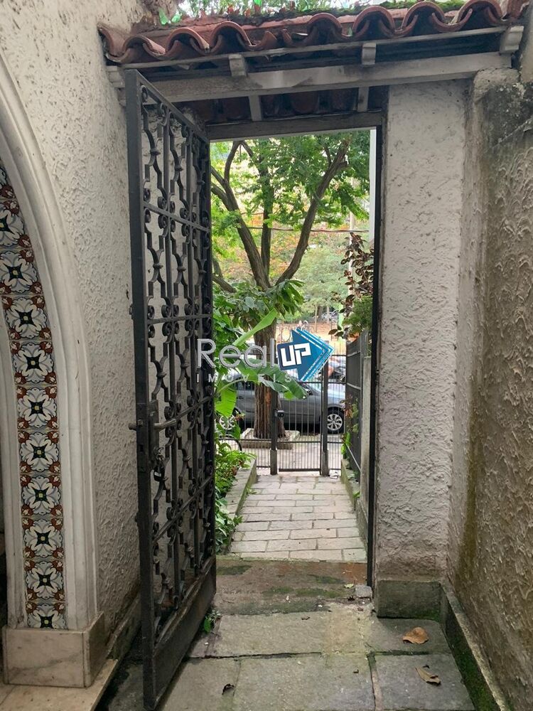Apartamento à venda com 6 quartos, 594m² - Foto 1