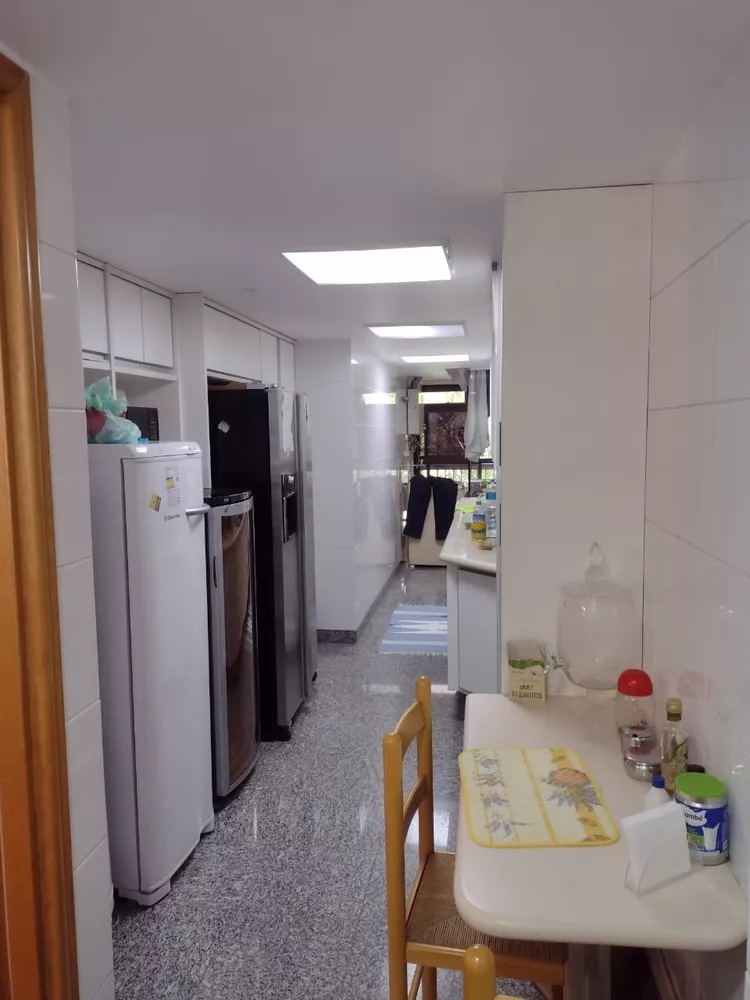 Apartamento à venda com 3 quartos, 178m² - Foto 10