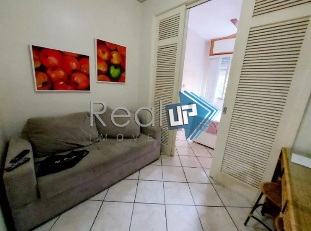 Apartamento à venda com 1 quarto, 30m² - Foto 2