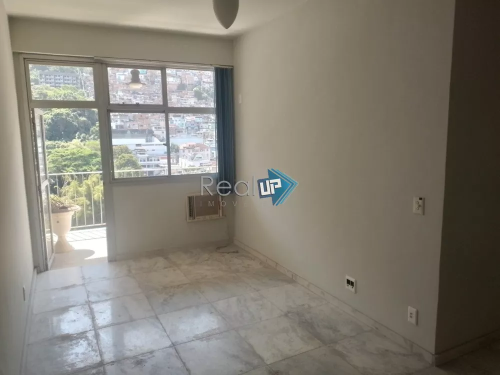 Apartamento à venda com 2 quartos, 74m² - Foto 3