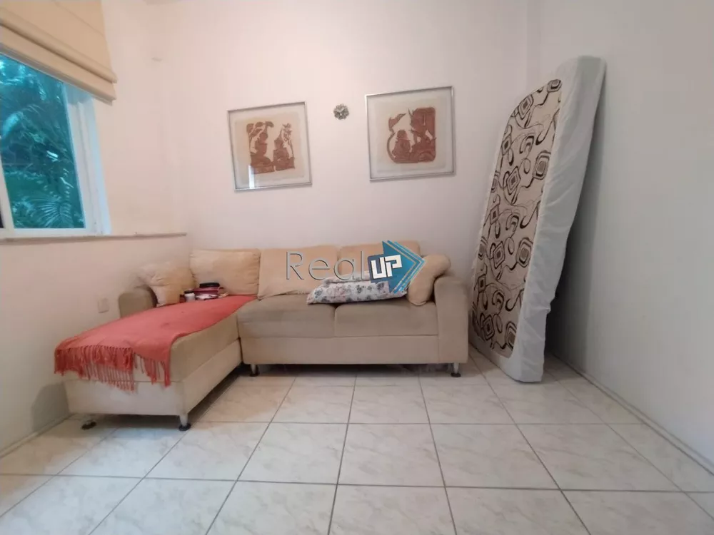 Apartamento à venda com 3 quartos, 108m² - Foto 4