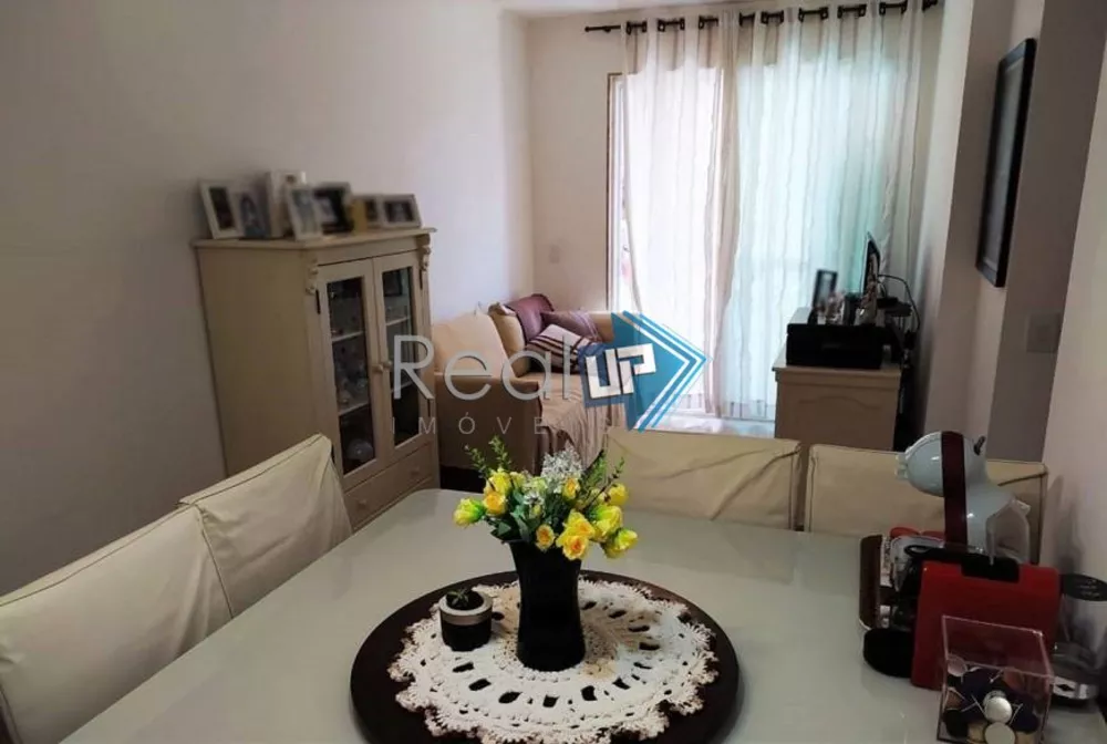 Apartamento à venda com 3 quartos, 75m² - Foto 3