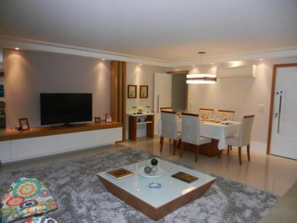 Cobertura à venda com 5 quartos, 300m² - Foto 1