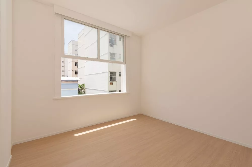 Apartamento à venda com 2 quartos, 80m² - Foto 2