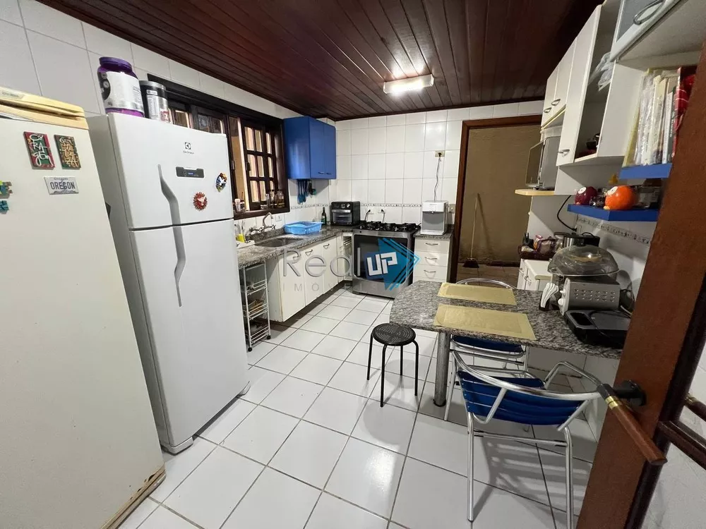 Casa, 3 quartos, 213 m² - Foto 9