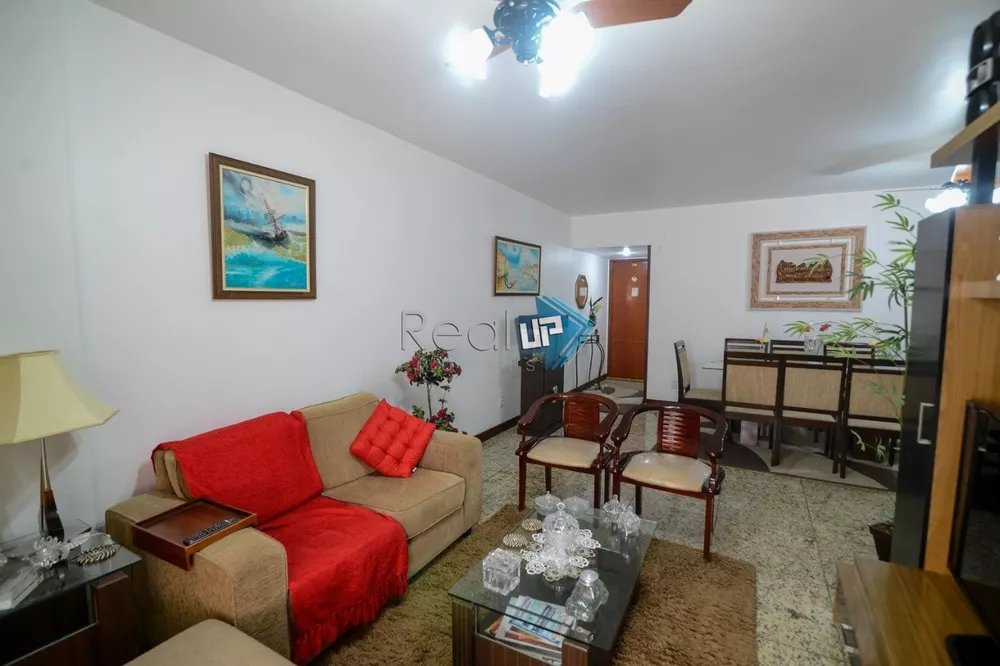 Apartamento à venda com 4 quartos, 157m² - Foto 3