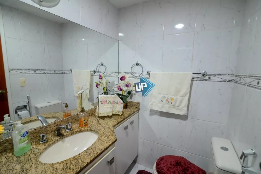 Apartamento à venda com 4 quartos, 157m² - Foto 4