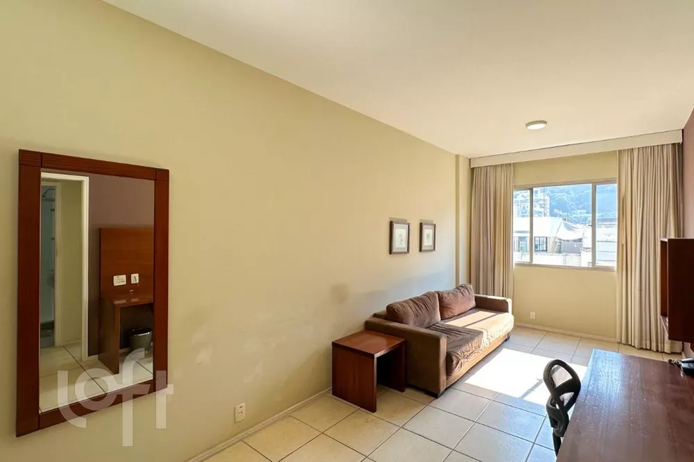 Apartamento à venda com 1 quarto, 48m² - Foto 1