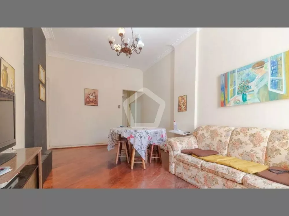 Apartamento à venda com 2 quartos, 62m² - Foto 3