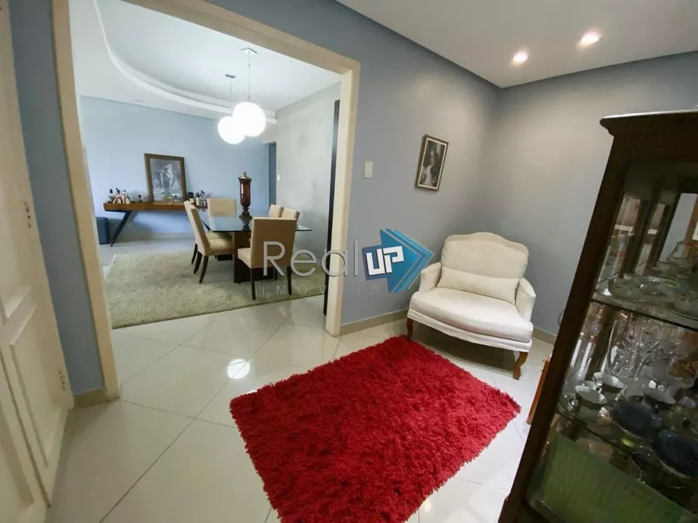 Apartamento à venda com 4 quartos, 180m² - Foto 4