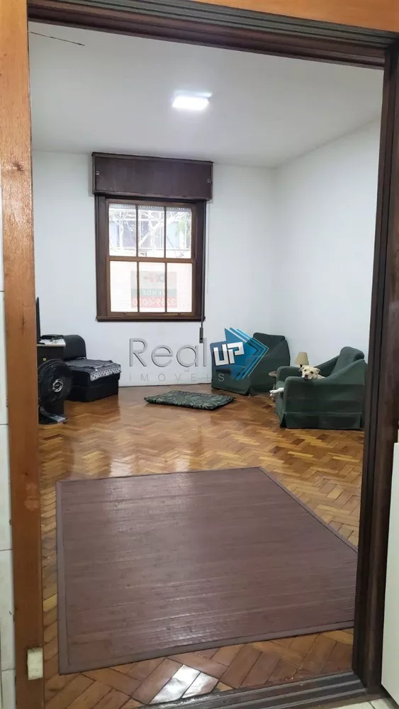 Apartamento à venda com 3 quartos, 80m² - Foto 2