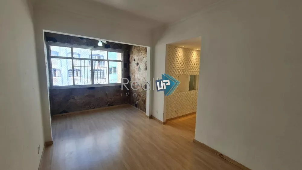 Apartamento à venda com 3 quartos, 122m² - Foto 1