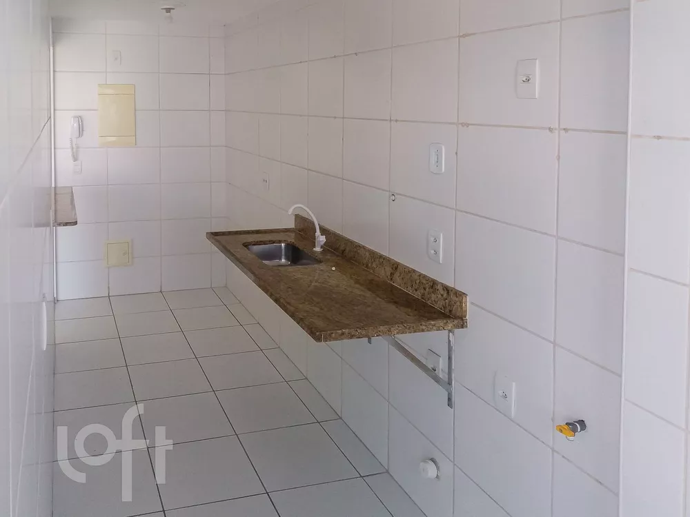 Apartamento à venda com 2 quartos, 67m² - Foto 6