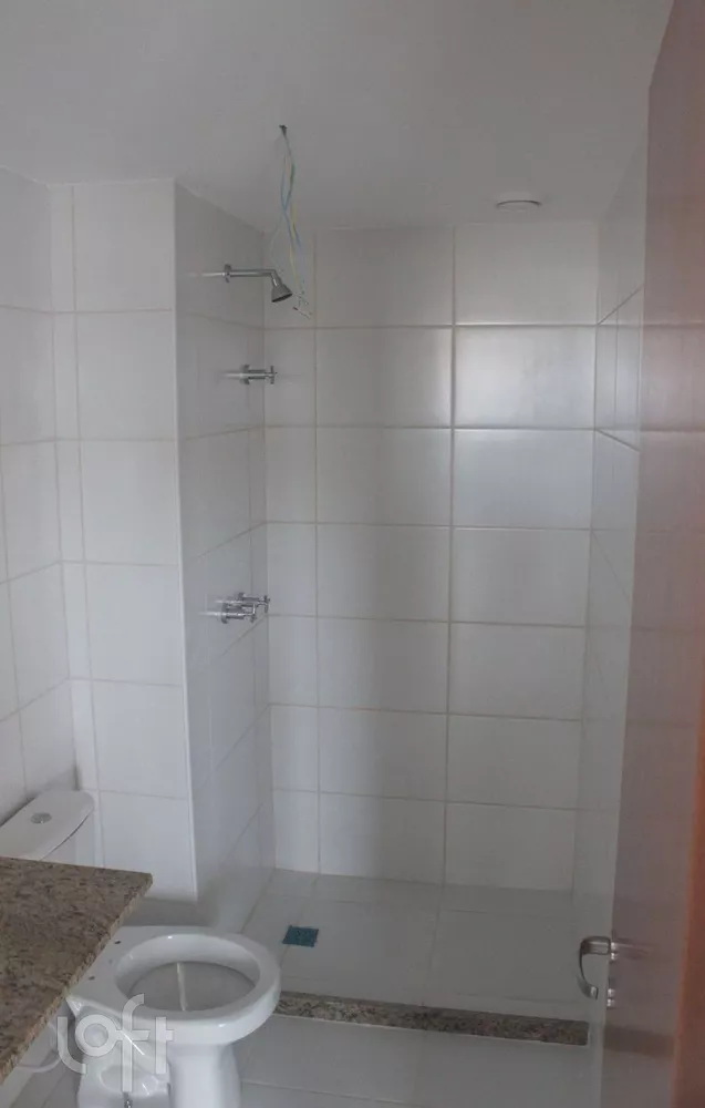 Apartamento à venda com 2 quartos, 67m² - Foto 8