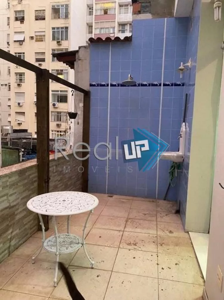 Casa à venda com 4 quartos, 222m² - Foto 1