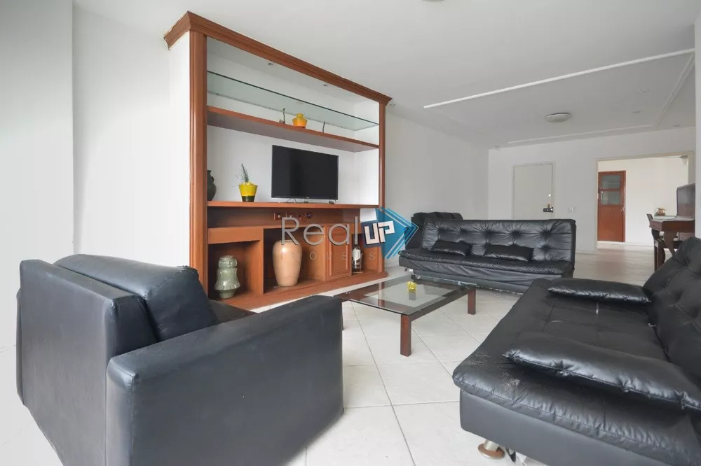 Apartamento à venda com 3 quartos, 152m² - Foto 2