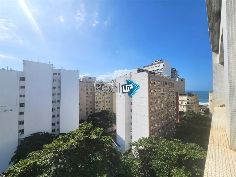 Apartamento à venda com 3 quartos, 152m² - Foto 1