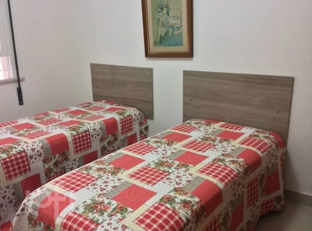 Apartamento à venda com 3 quartos, 135m² - Foto 7