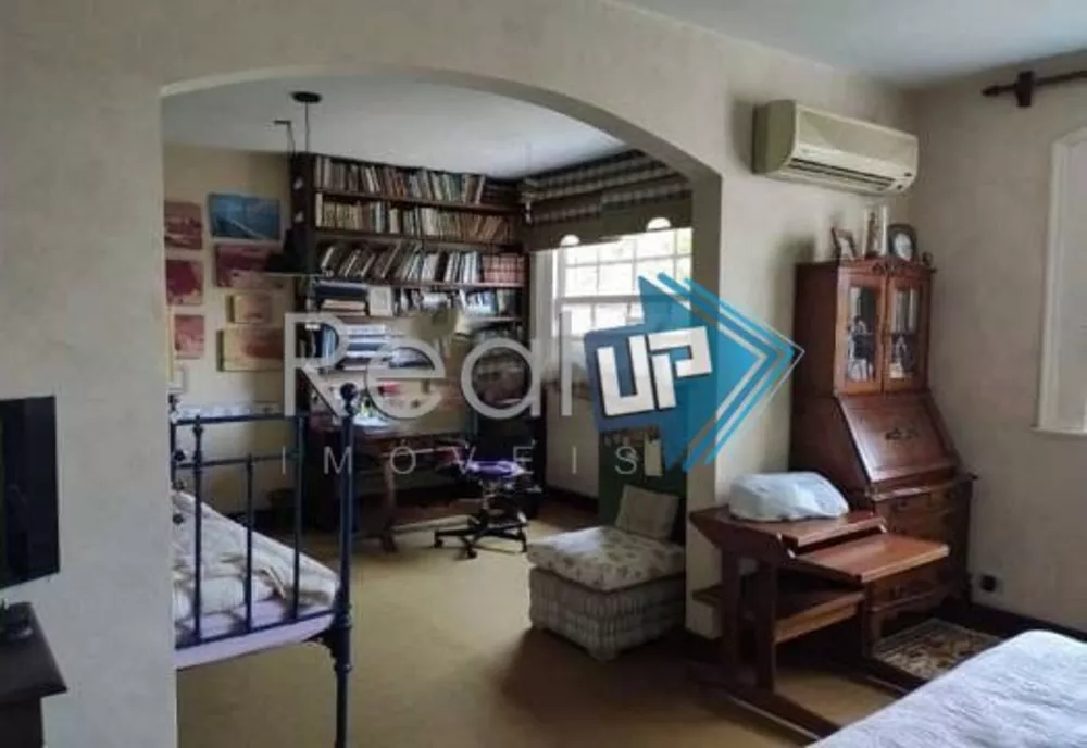 Casa à venda com 4 quartos, 388m² - Foto 12