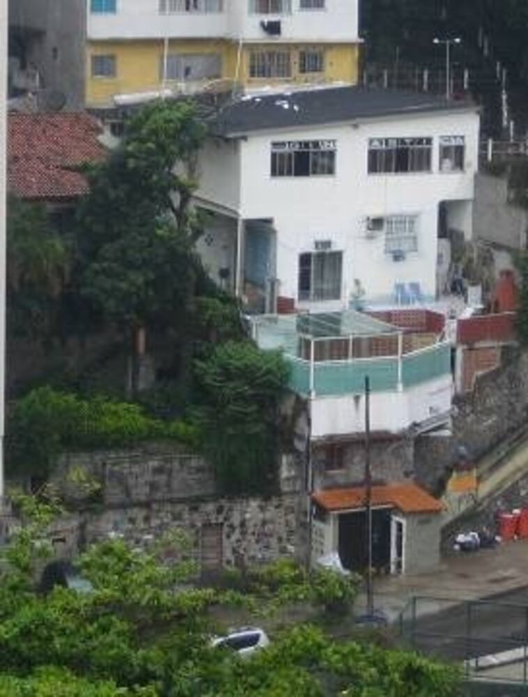 Prédio Inteiro à venda com 5 quartos, 400m² - Foto 1