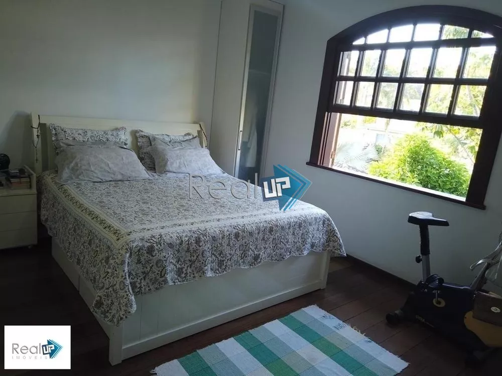 Casa à venda com 3 quartos, 836m² - Foto 12