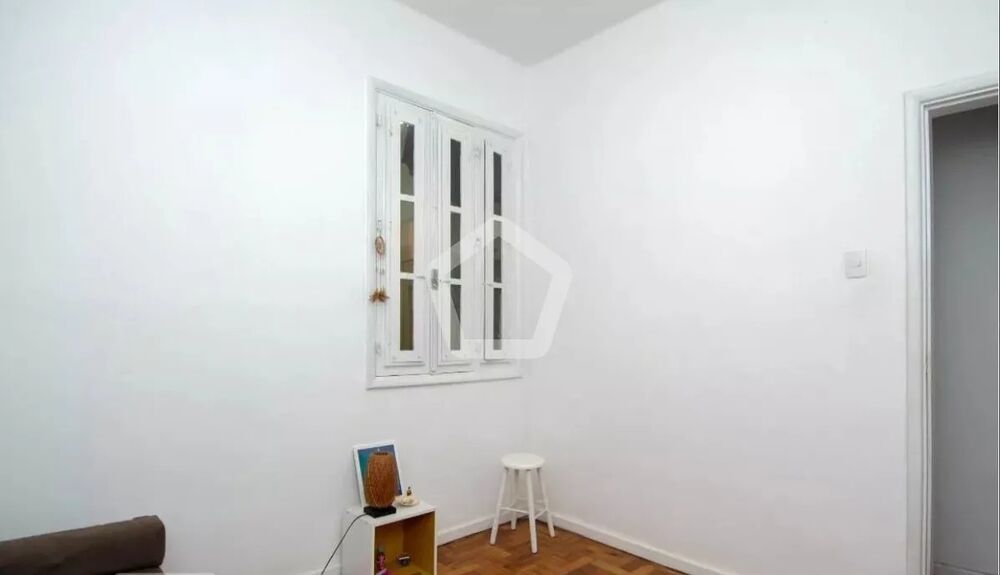 Apartamento à venda com 3 quartos, 85m² - Foto 4