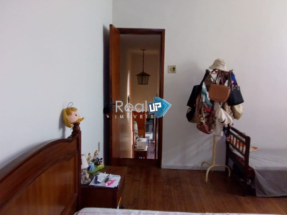 Casa à venda com 2 quartos, 276m² - Foto 4