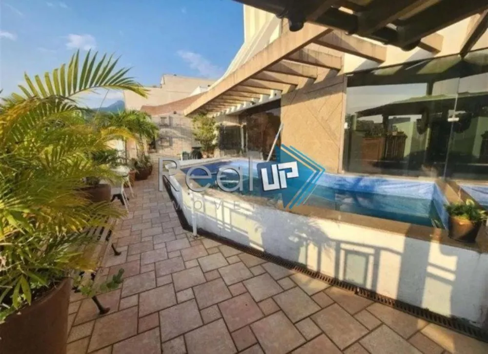 Cobertura, 3 quartos, 303 m² - Foto 2