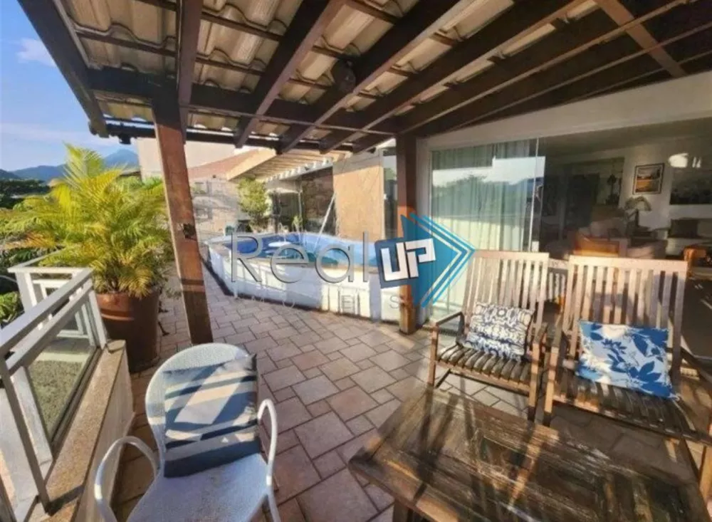 Cobertura, 3 quartos, 303 m² - Foto 4