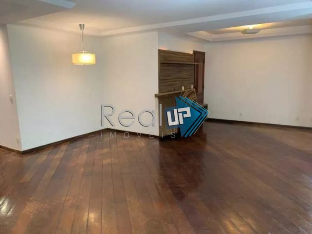 Apartamento à venda com 3 quartos, 156m² - Foto 3